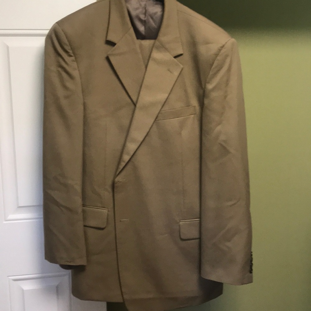 Men’s suit